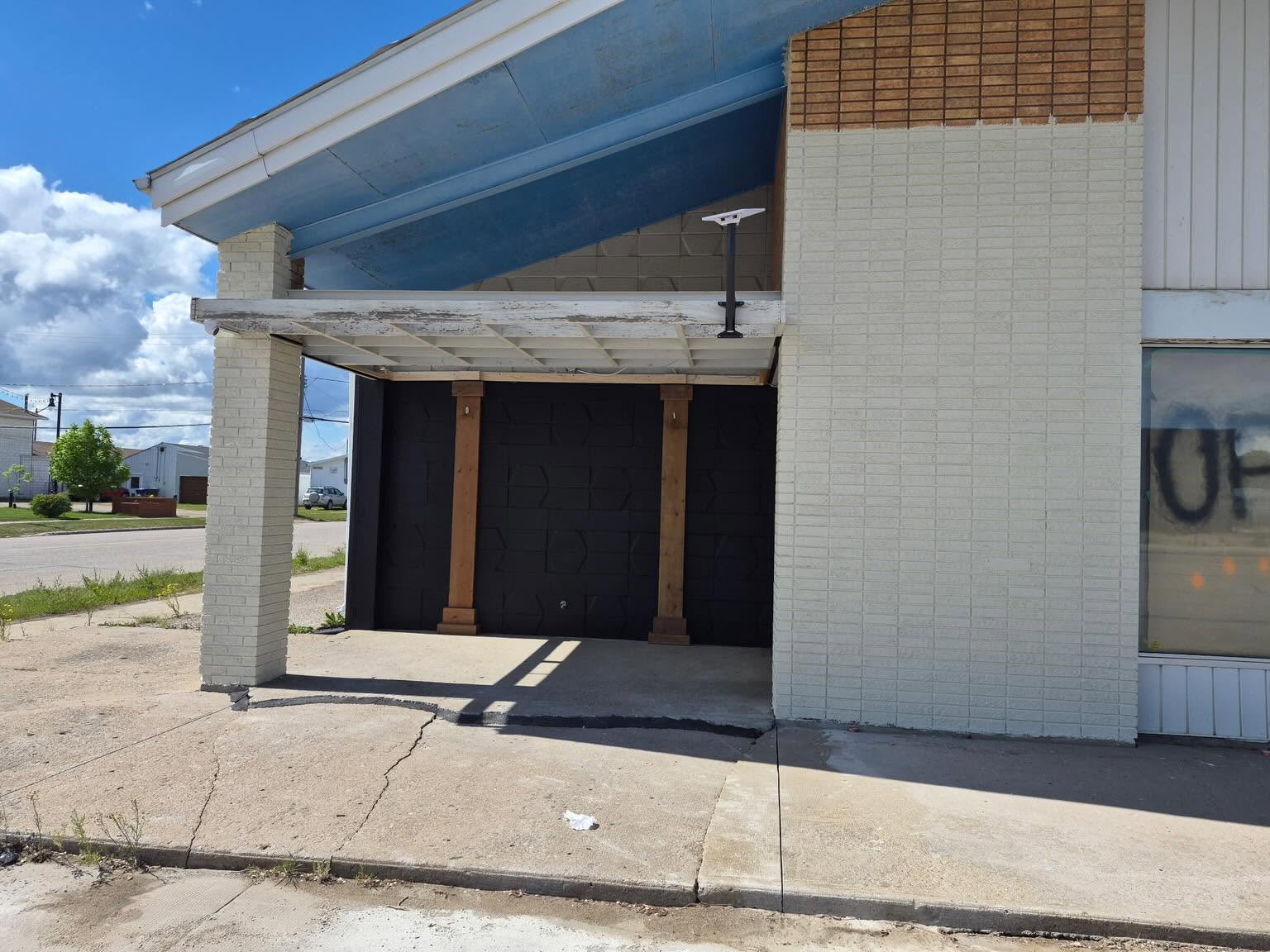 Storefront entryway renovation in Nipawin